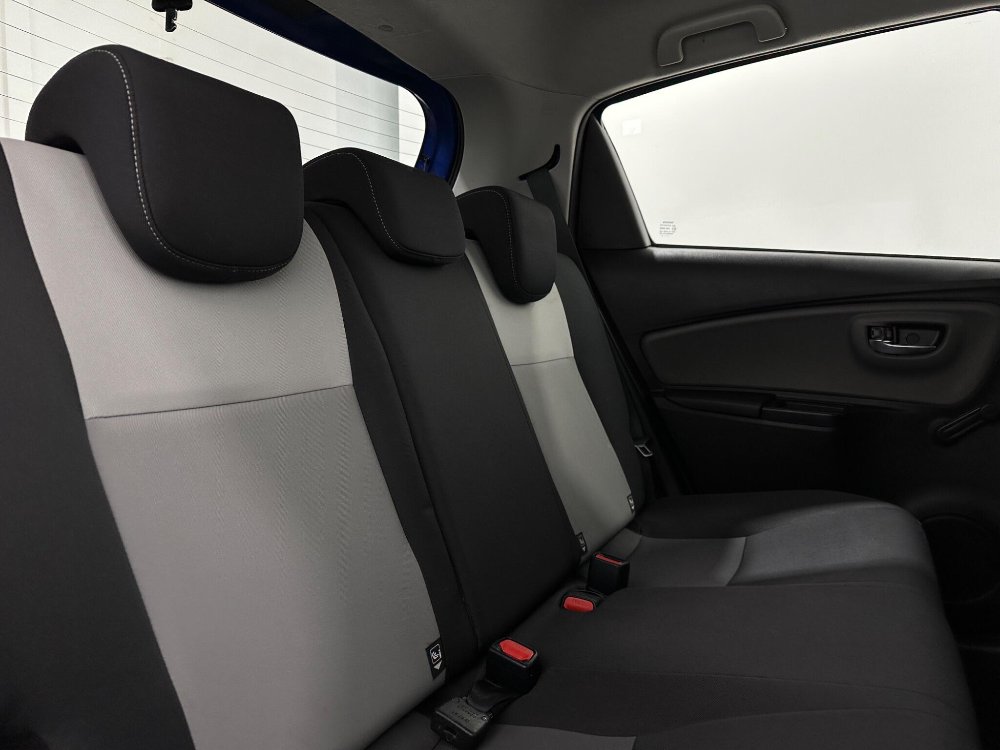 Toyota Yaris view 40