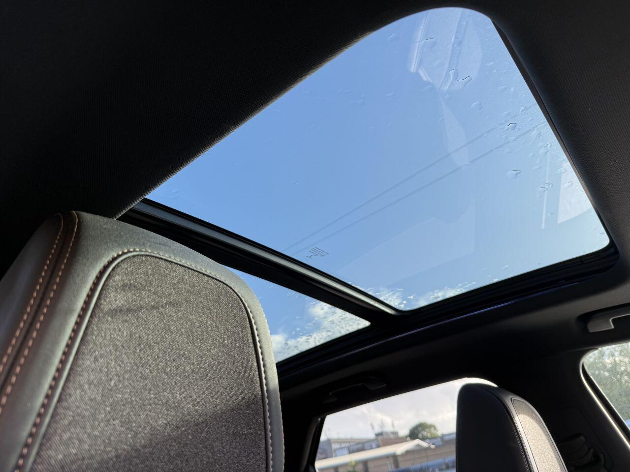 Peugeot 3008 view 11