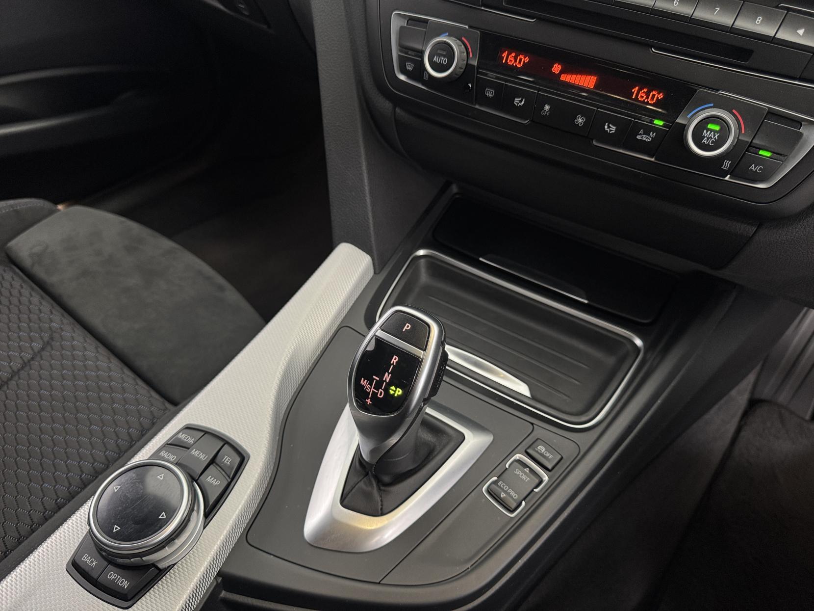 BMW 3 Series view 57