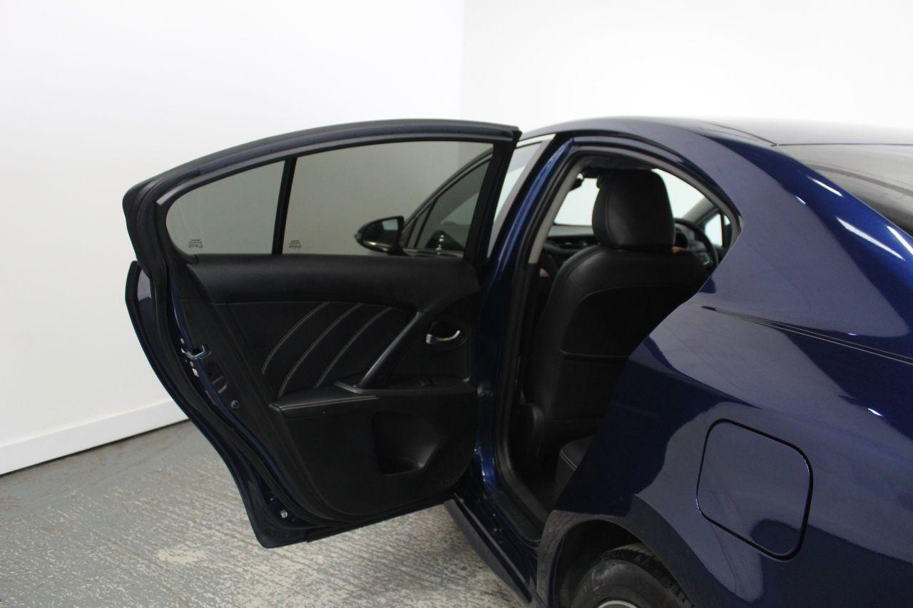 Toyota Avensis view 29