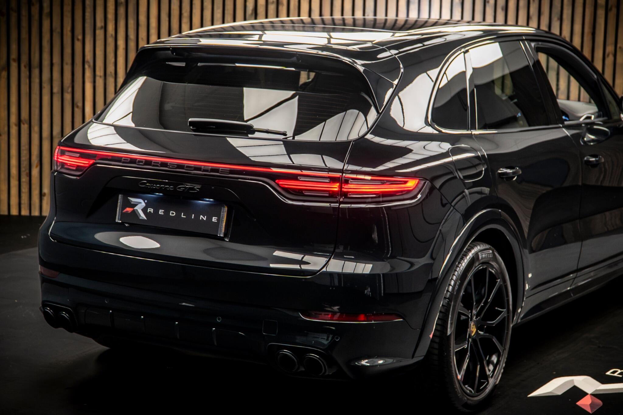 Porsche Cayenne view 22
