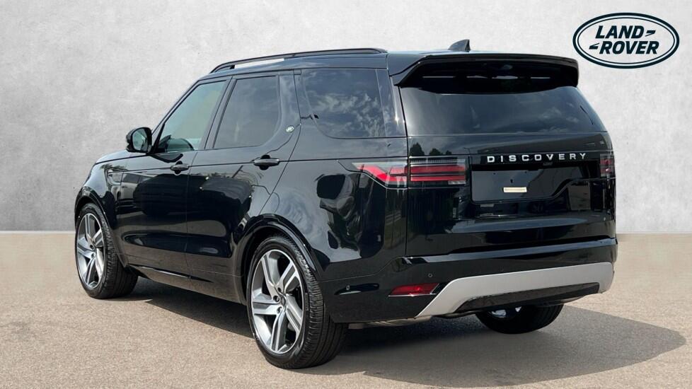 Land Rover Discovery view 2
