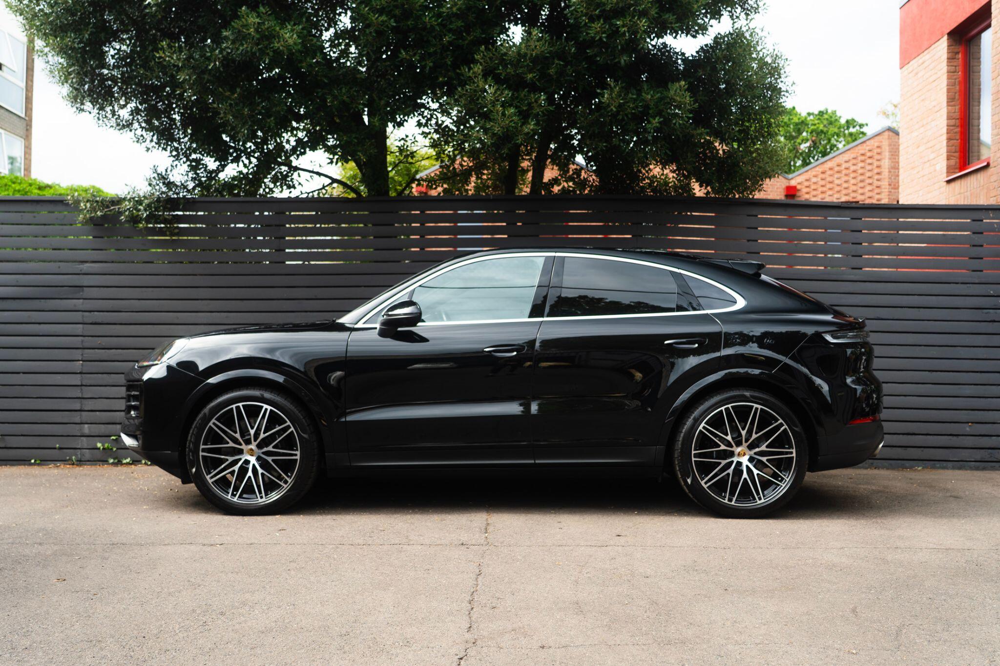Porsche Cayenne view 4