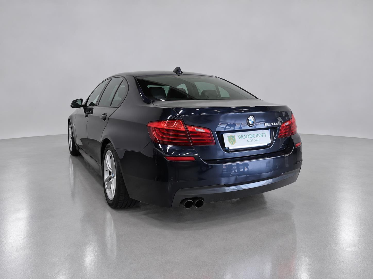 BMW 5 Series view 7