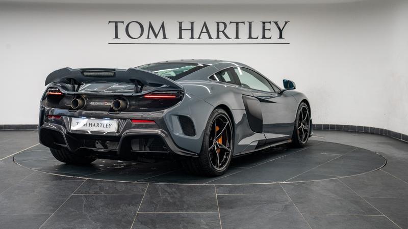 Mclaren 675LT view 7
