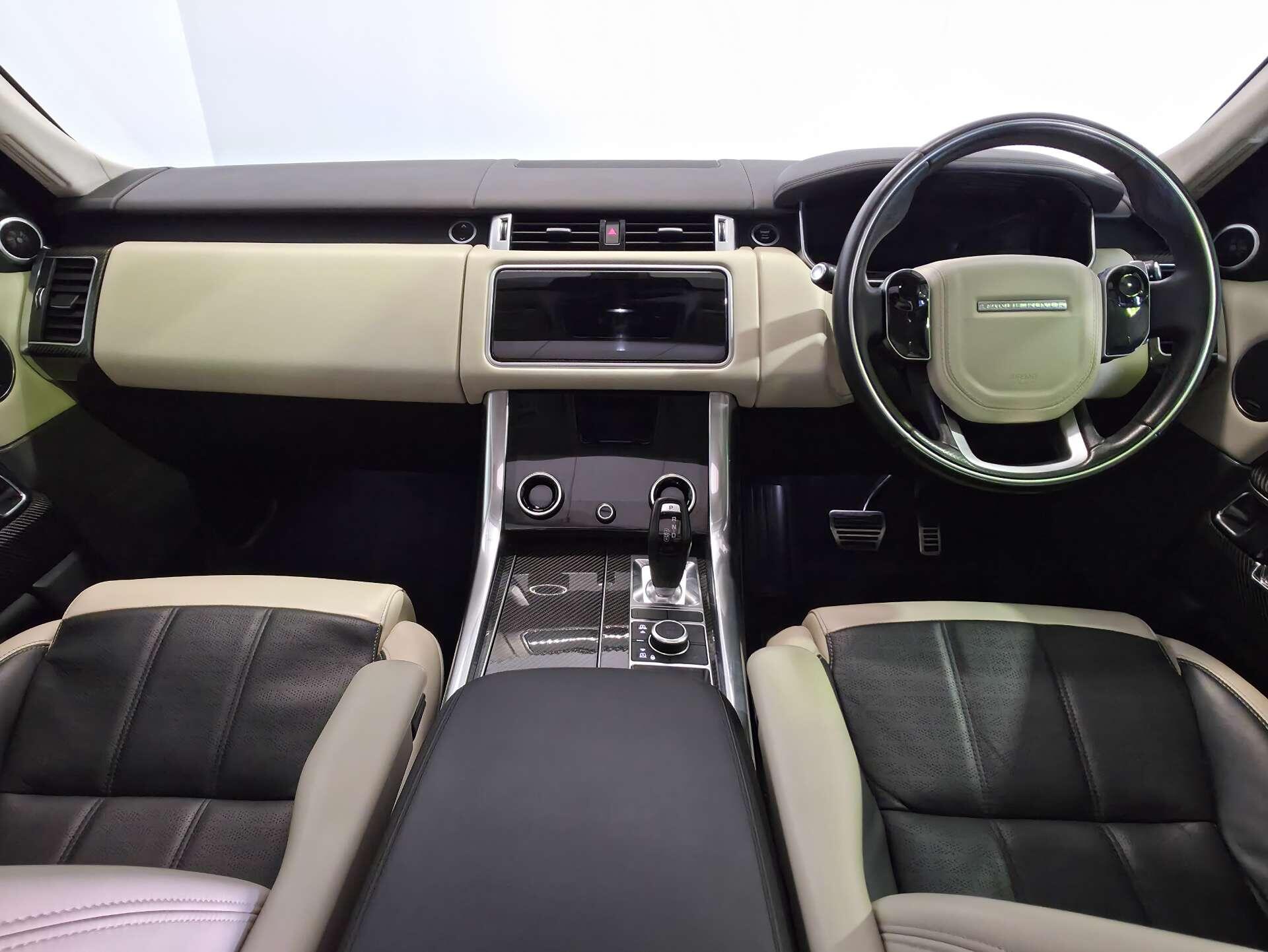 Land Rover Range Rover Sport view 10