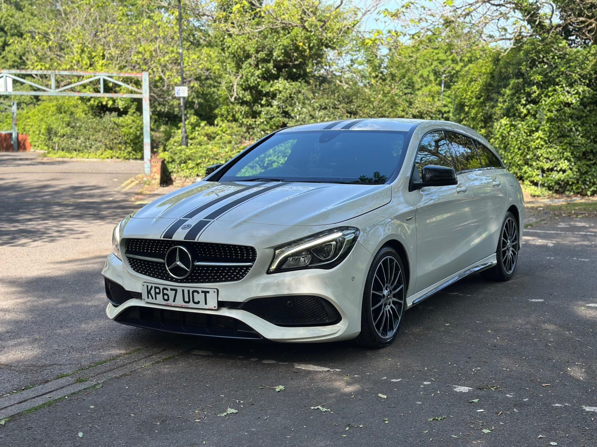 Mercedes-Benz CLA view 9