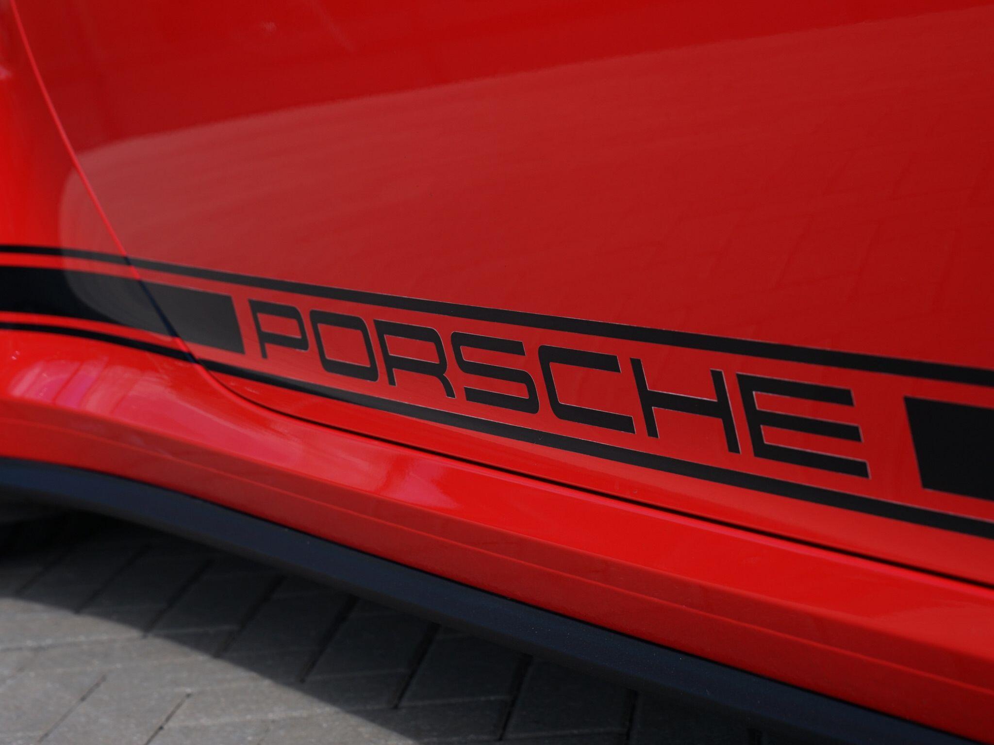 Porsche Cayman view 97