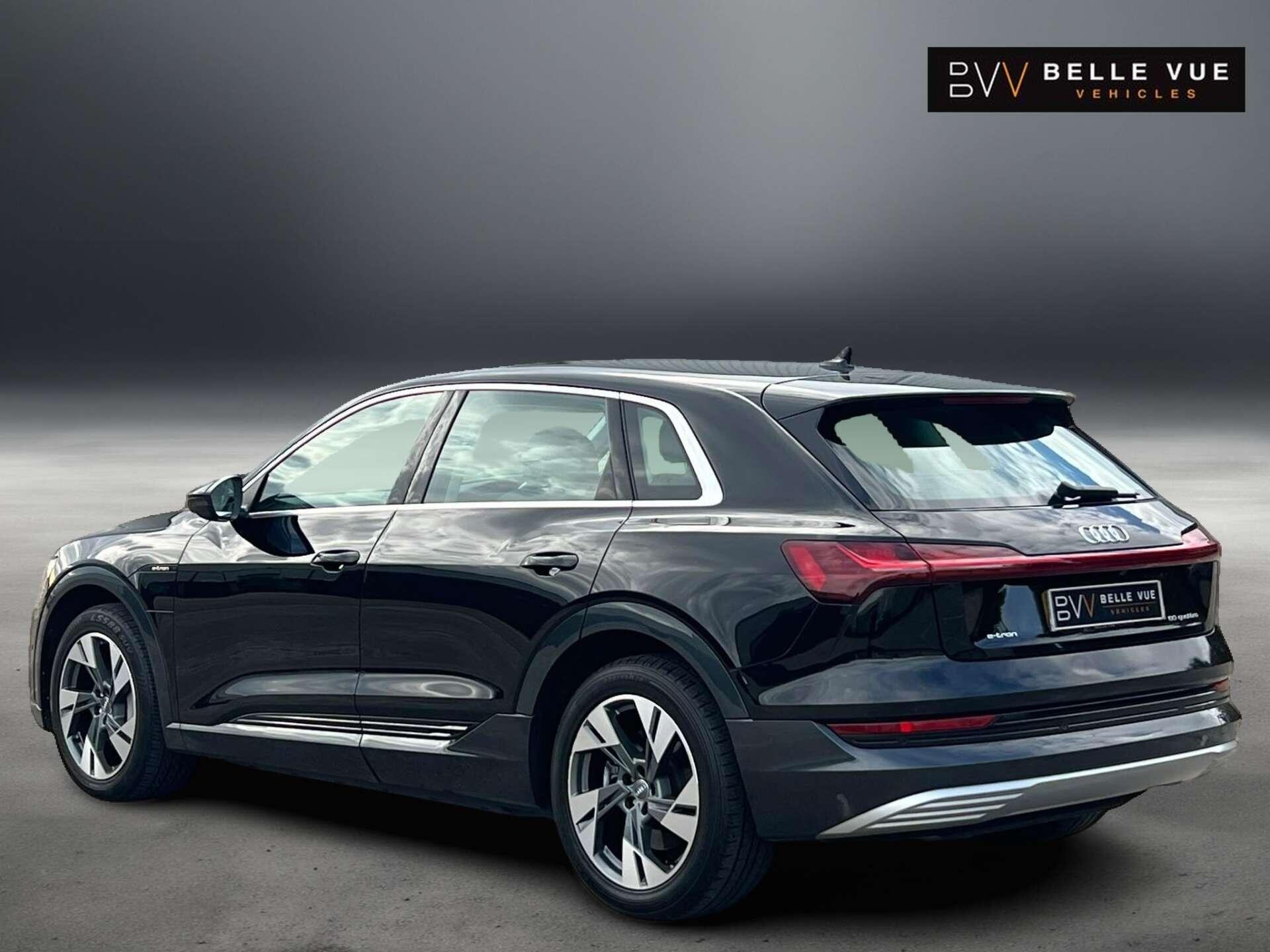 Audi E-Tron view 30