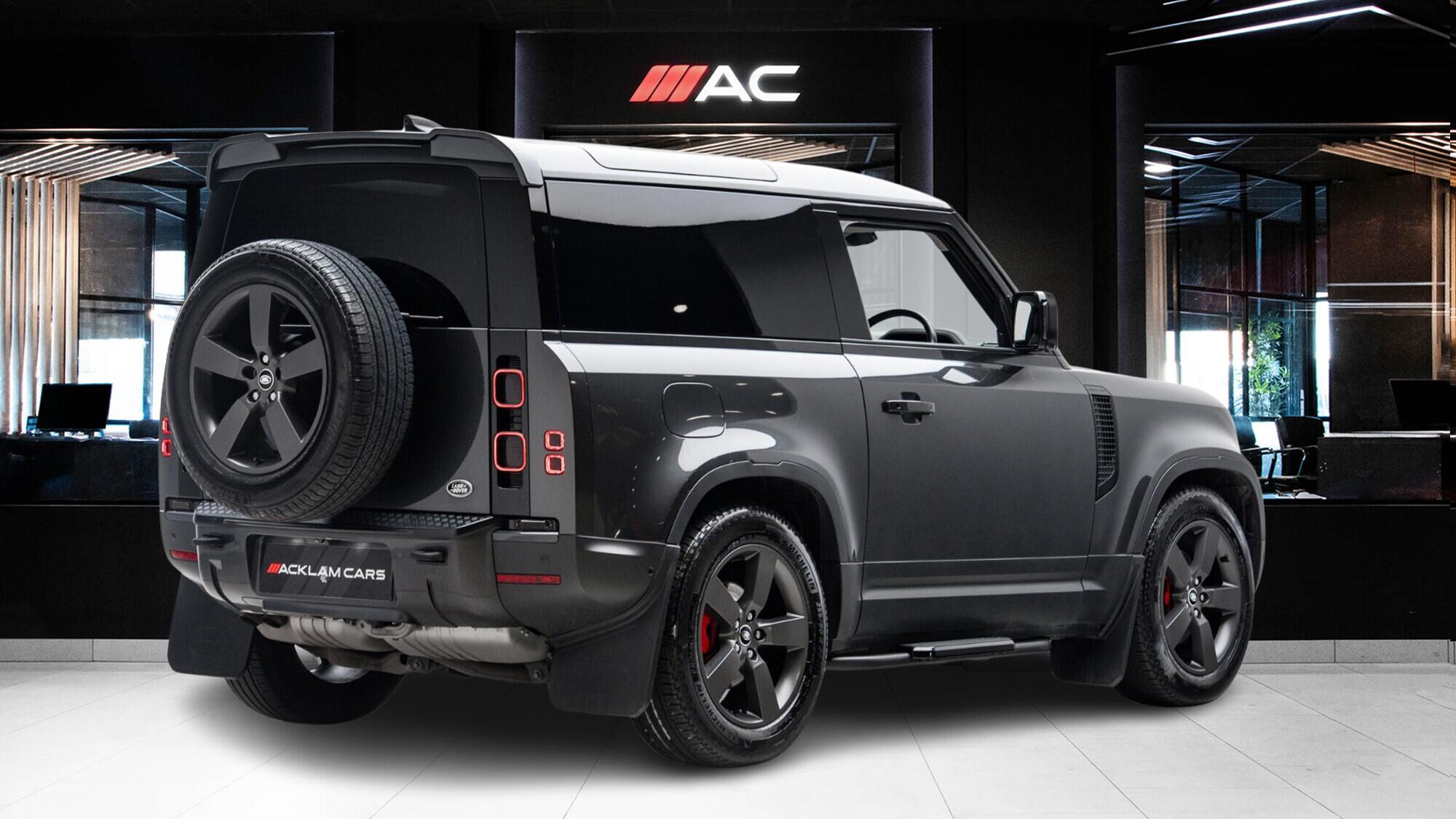 Land Rover Defender view 3