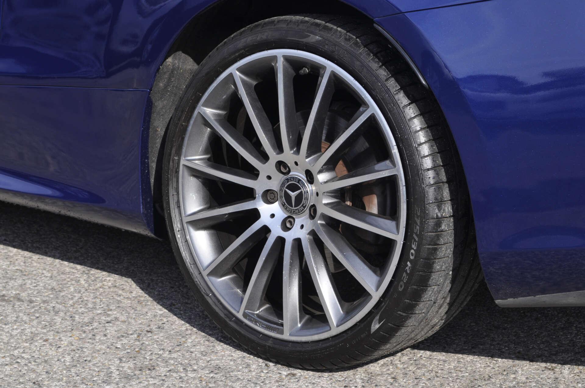 Mercedes-Benz E-Class view 27