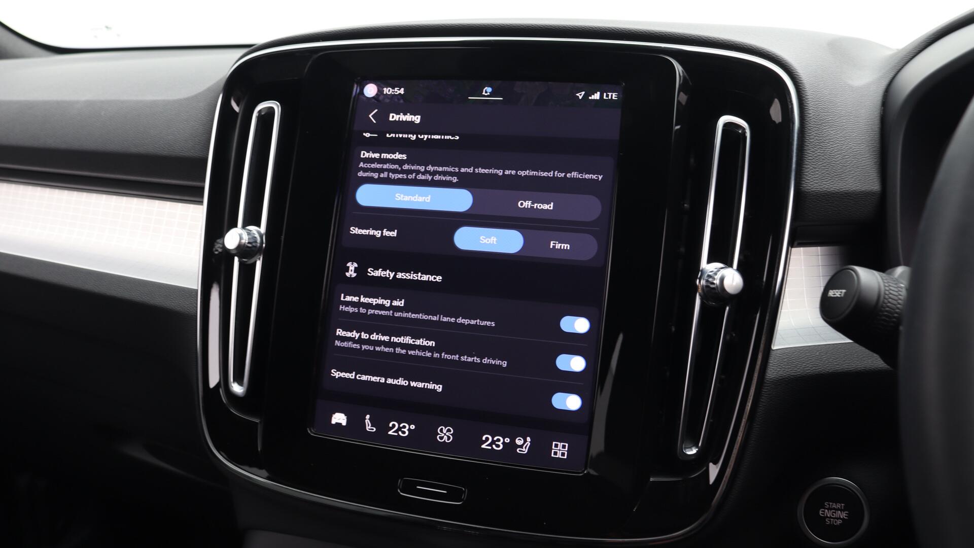 Volvo XC40 view 37