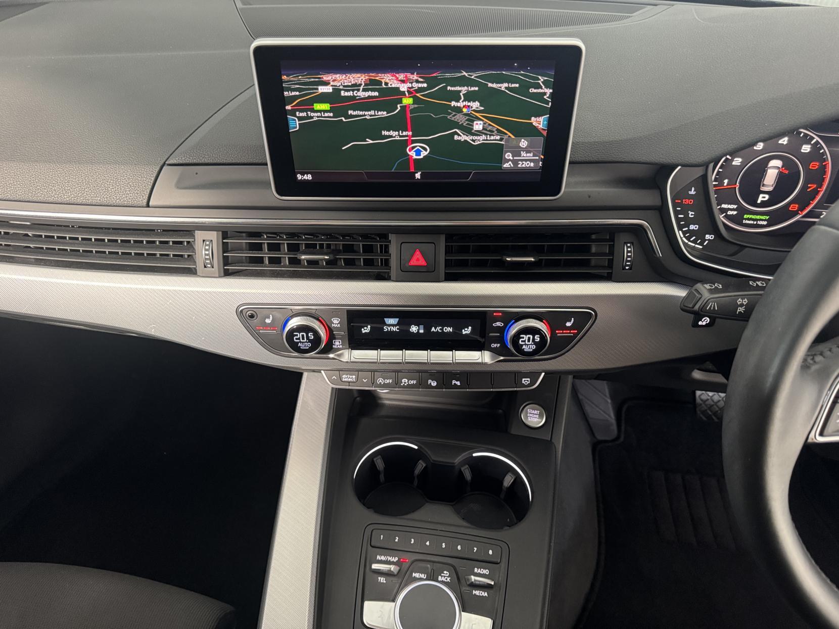 Audi A4 view 64