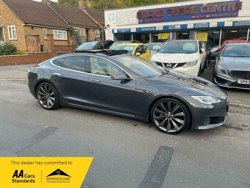 2016 Tesla Model S image 10
