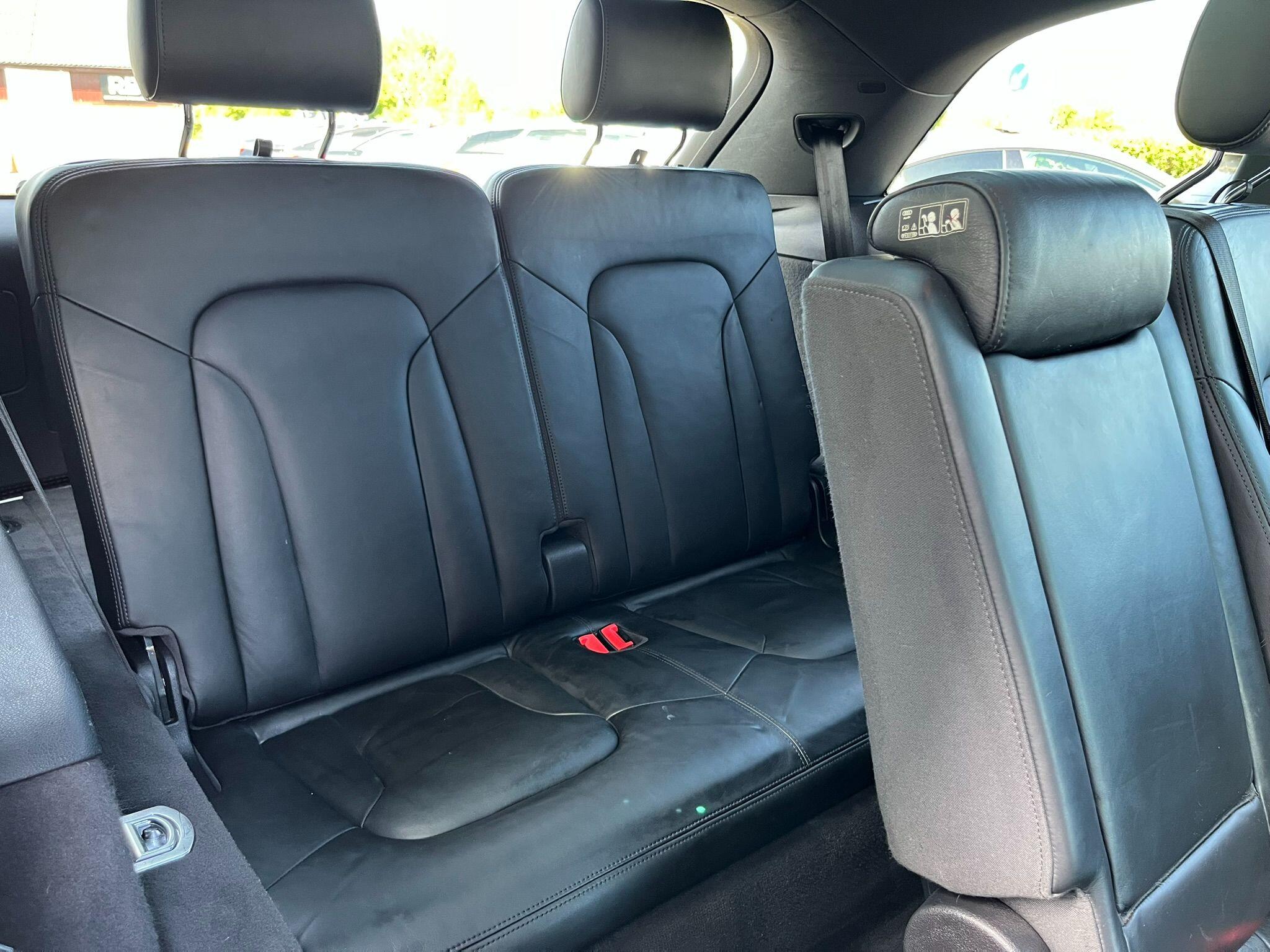 Audi Q7 view 27