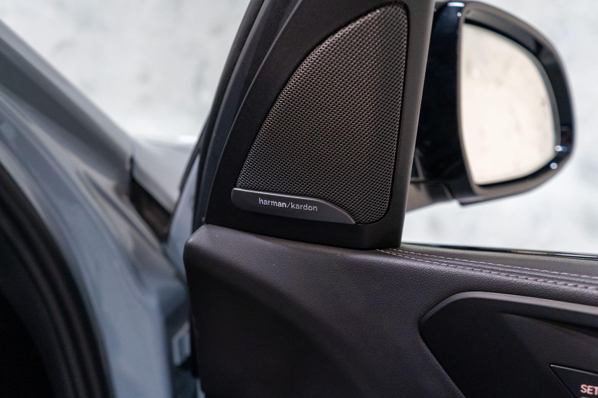 BMW X5 view 42