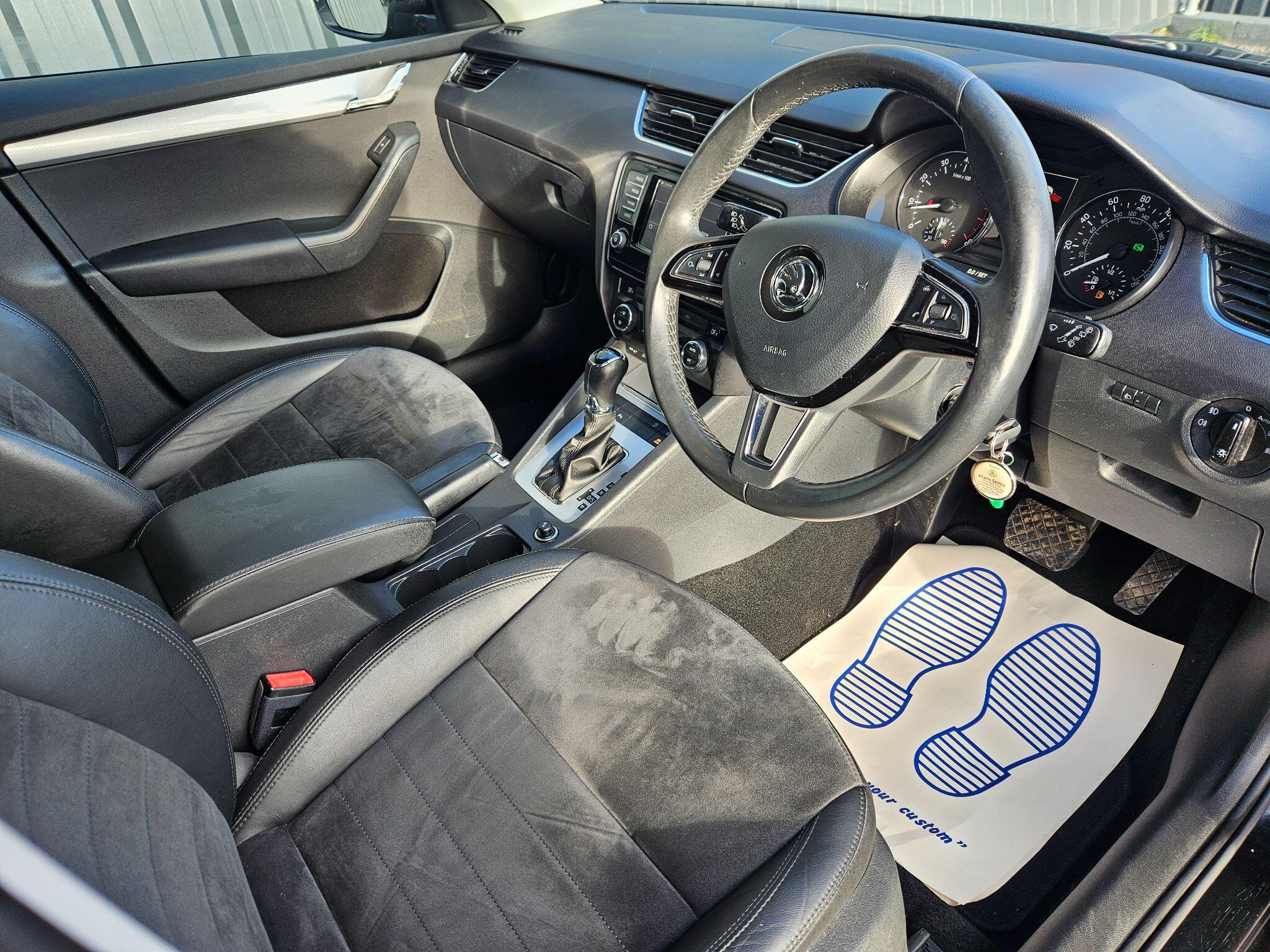 2015 Skoda Octavia image 21
