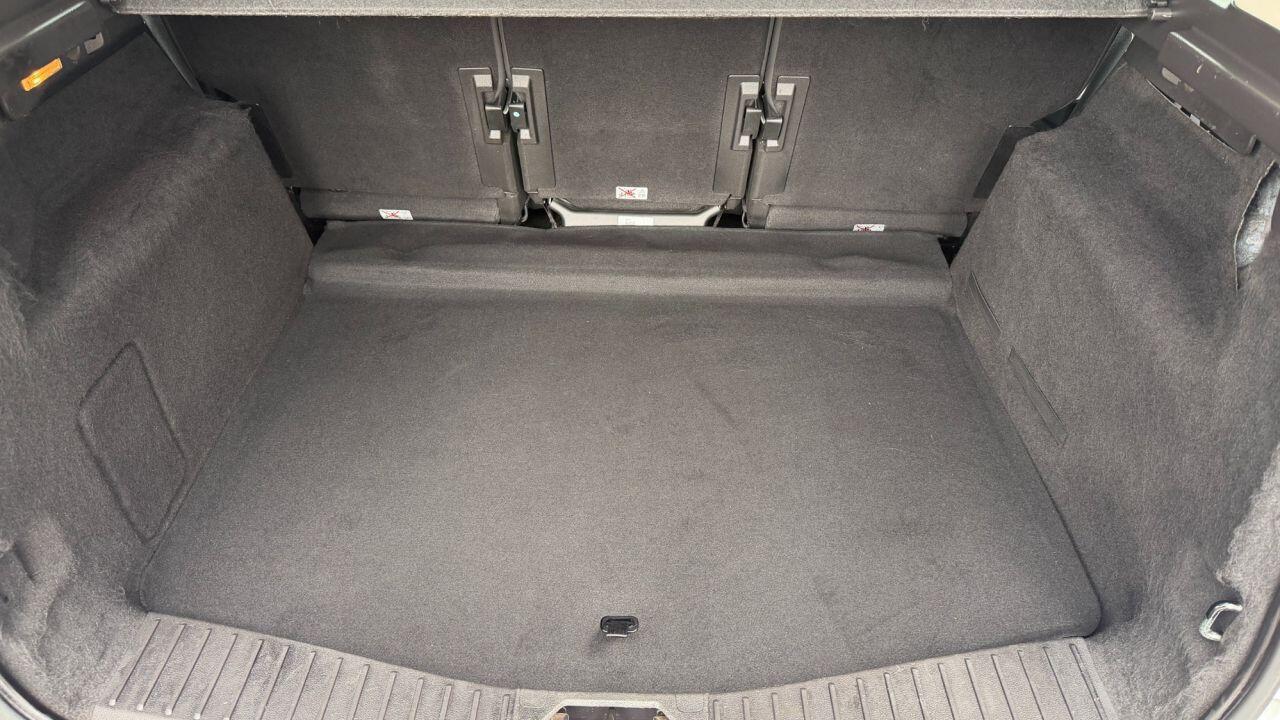 Ford C-Max view 34