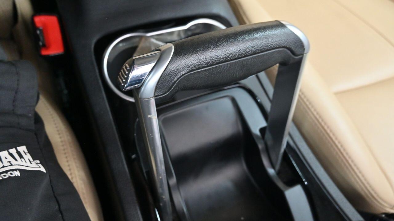 Ford Galaxy view 36