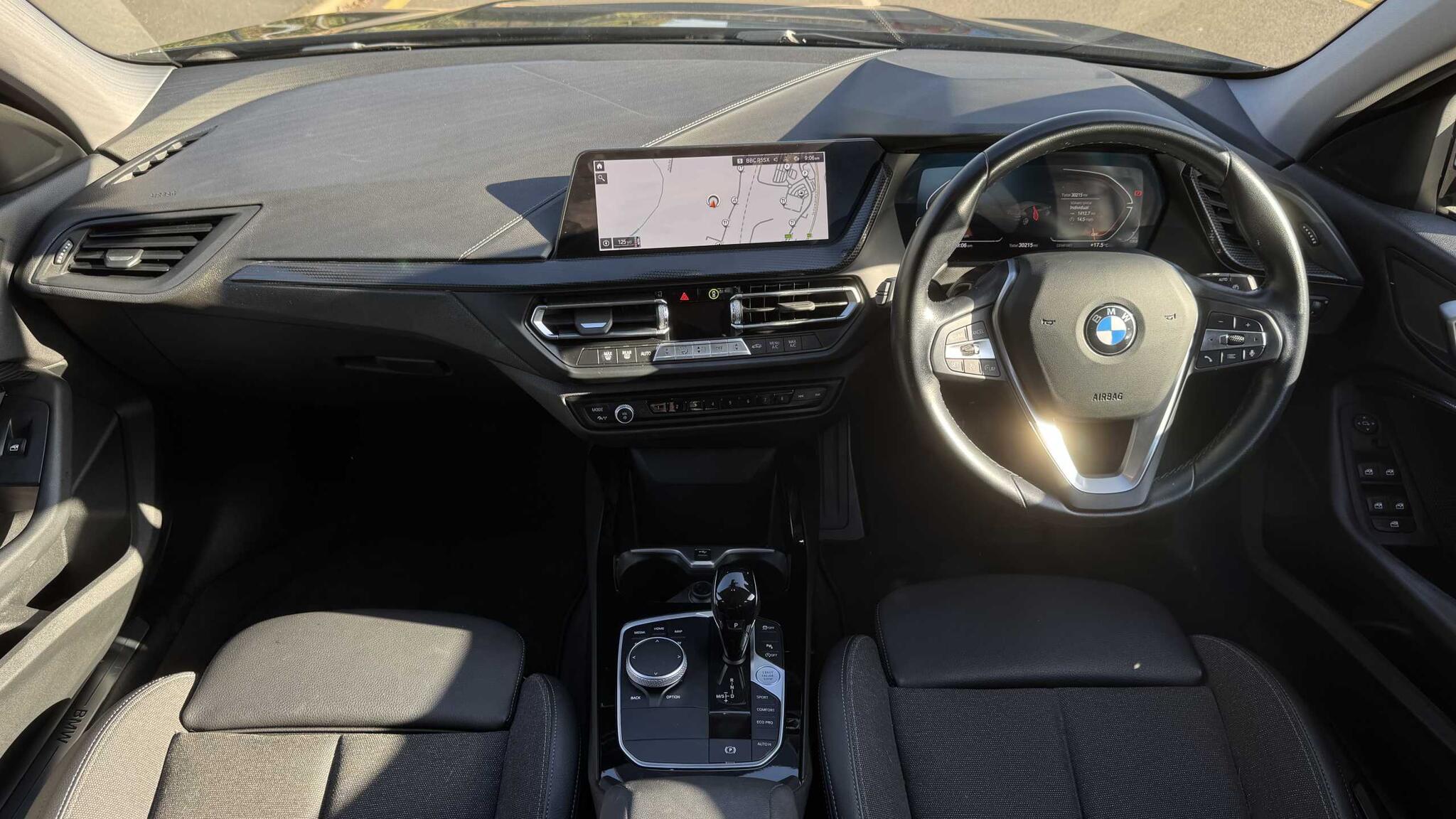 BMW 1 Series view 5