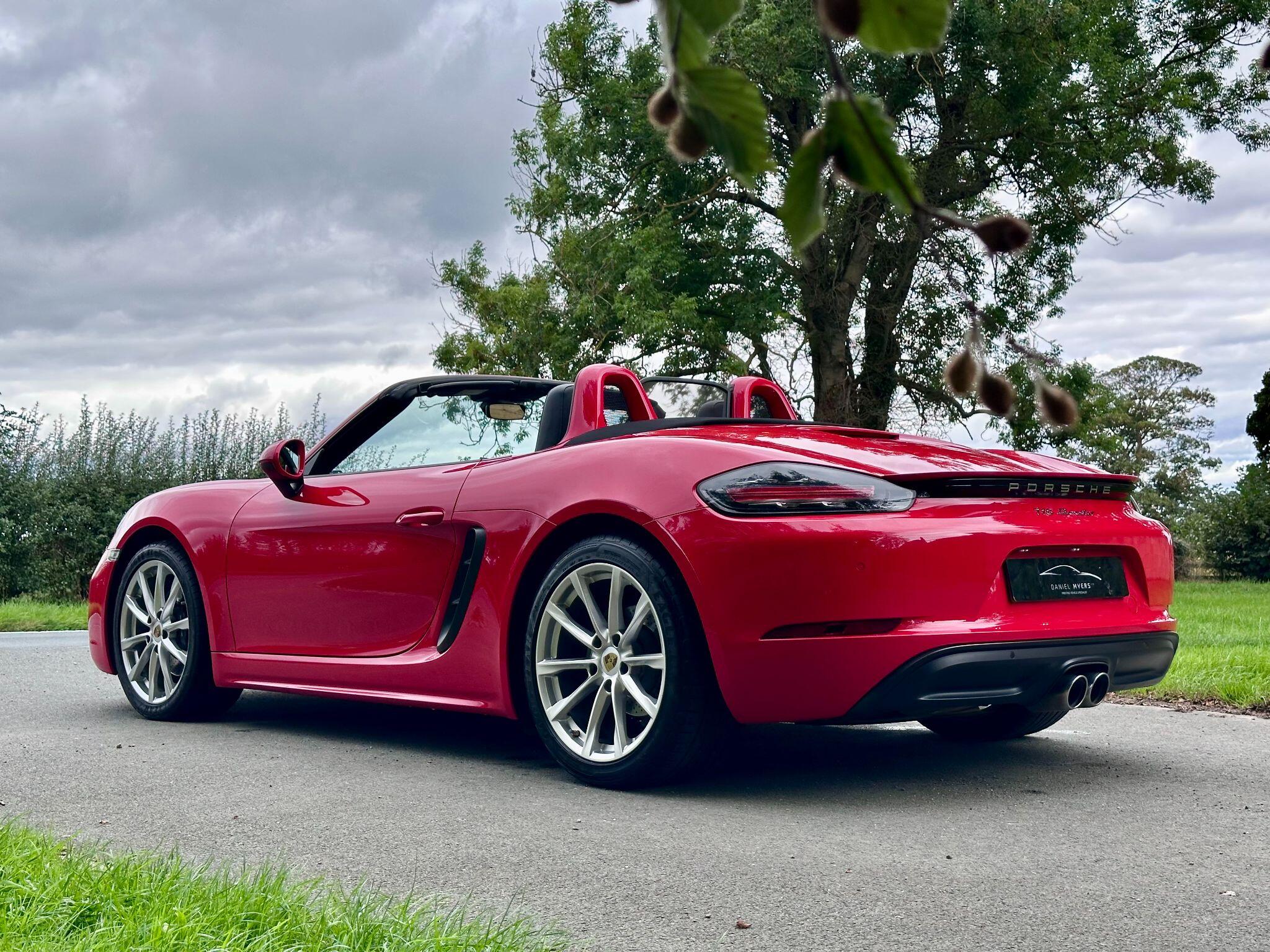 Porsche 718 Boxster view 42
