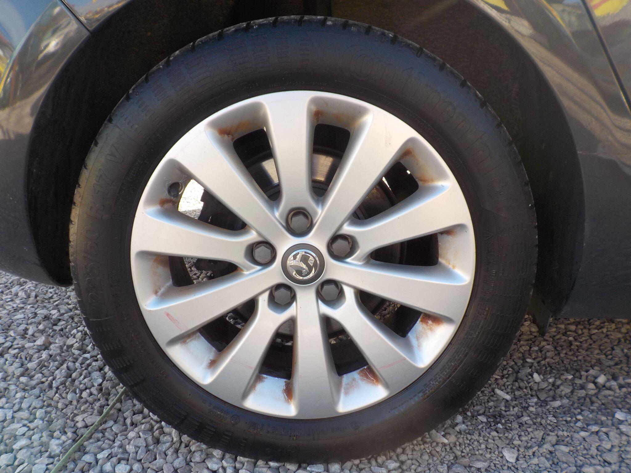 Vauxhall Astra 1.7 CDTi ecoFLEX 99g Elite Euro 5 (s/s) 5dr