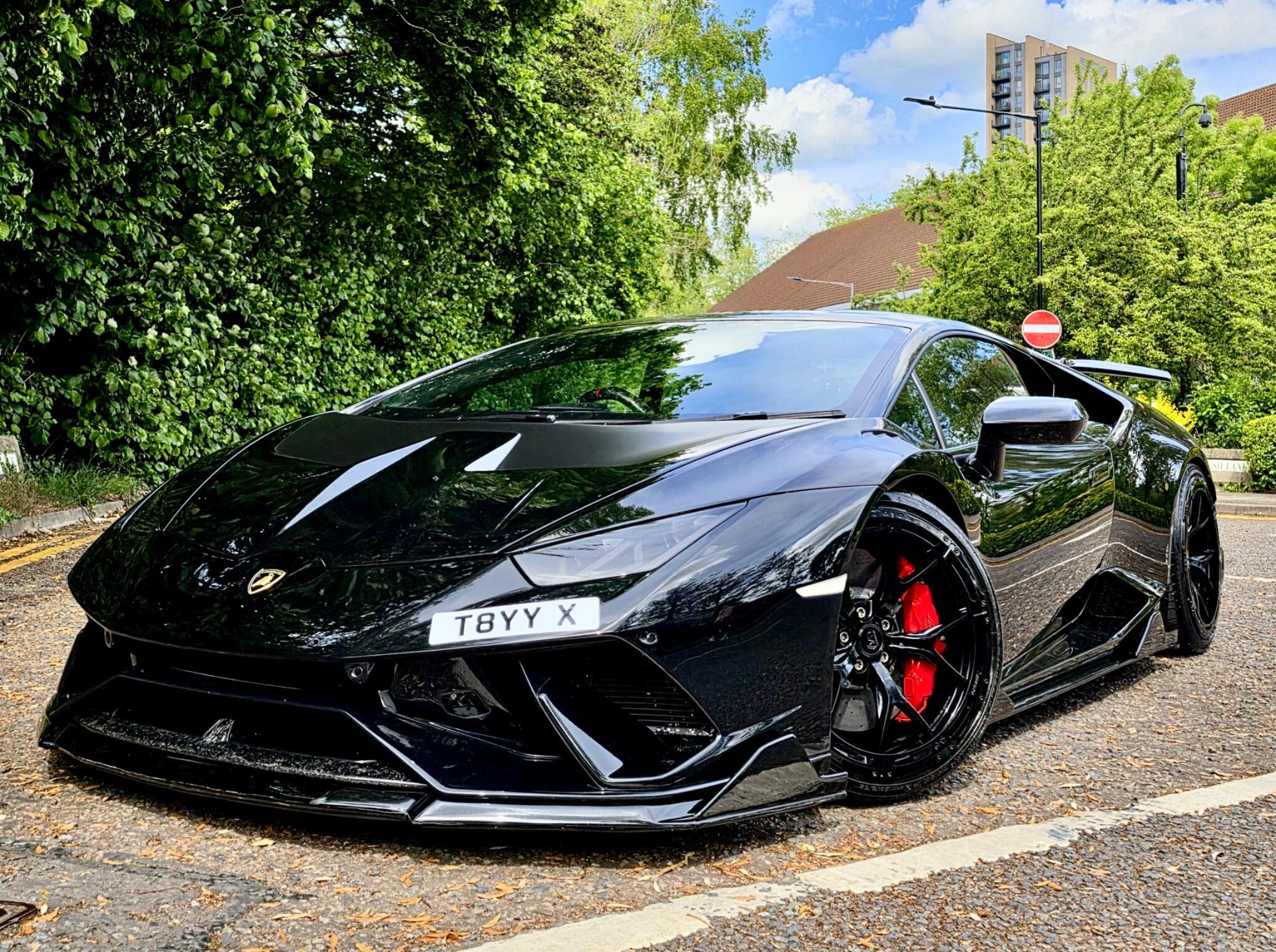 Lamborghini Huracan view 15