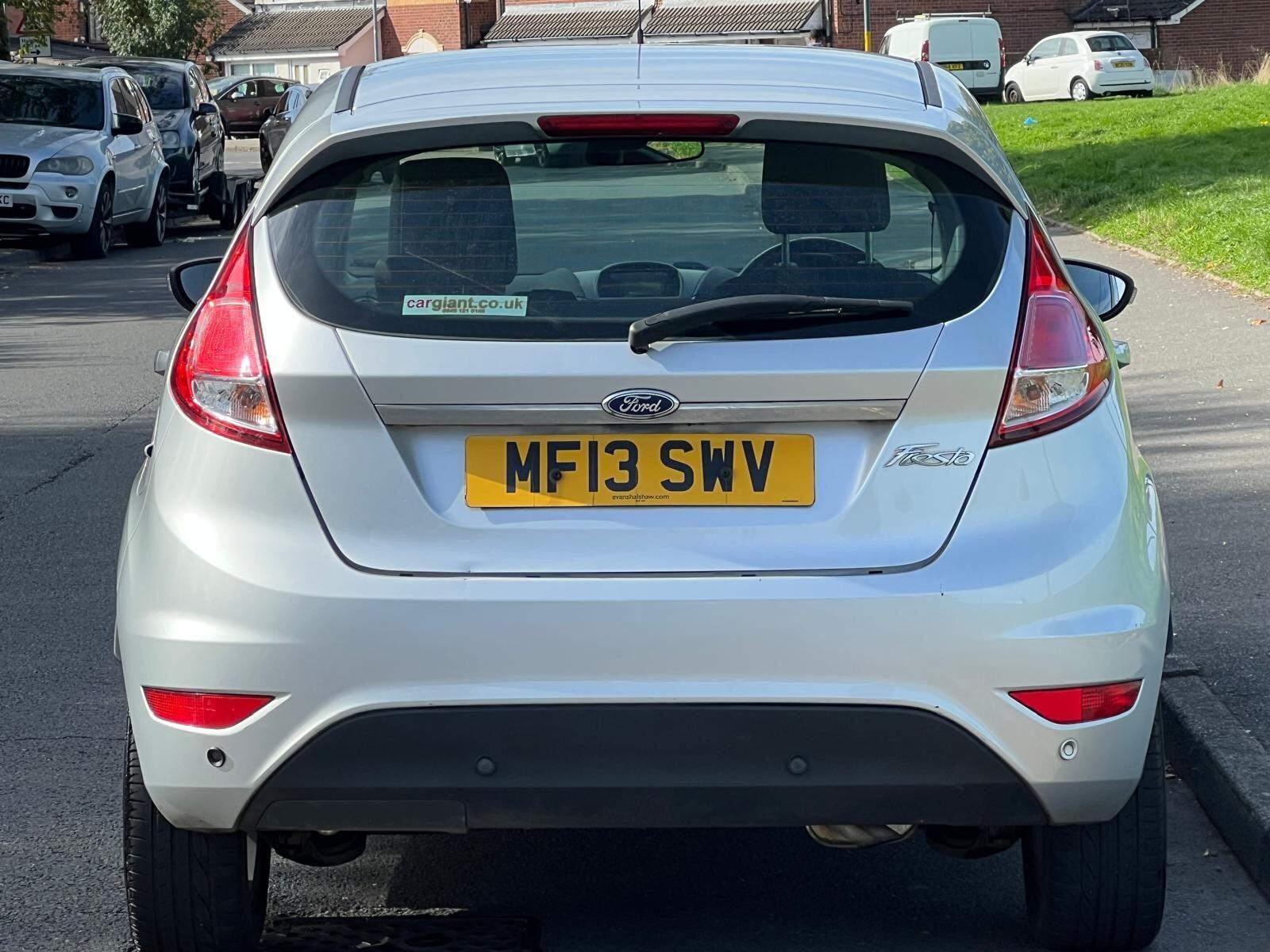 Ford Fiesta view 14