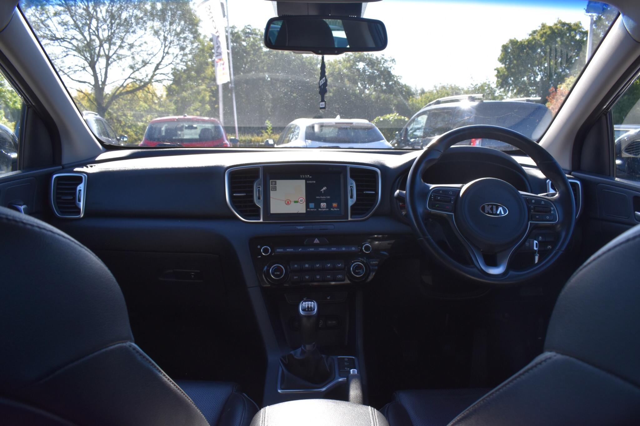Sportage - 1.7 CRDi 3 Euro 6 (s/s) 5dr - Image 16
