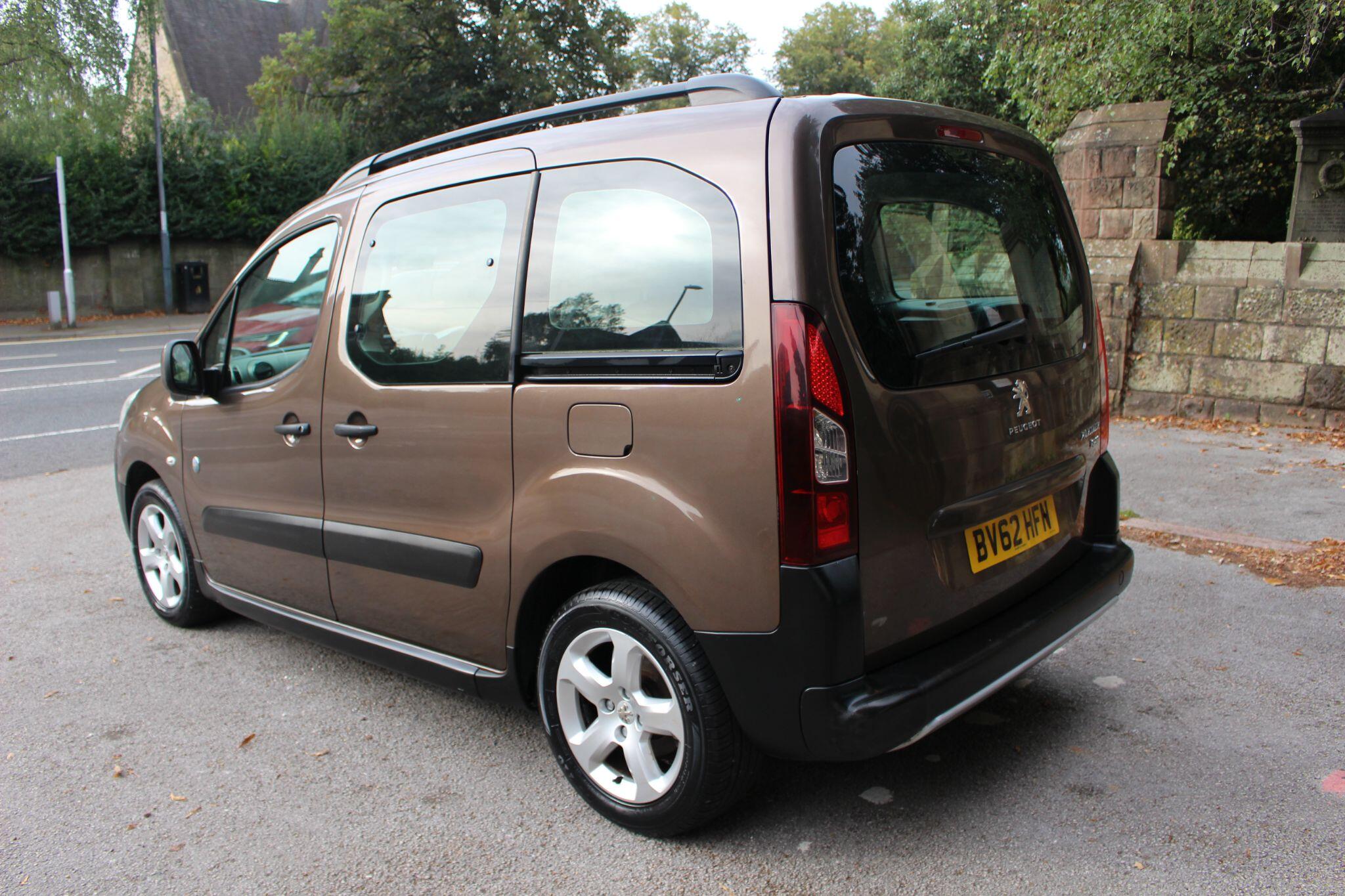 Peugeot Partner Tepee view 5