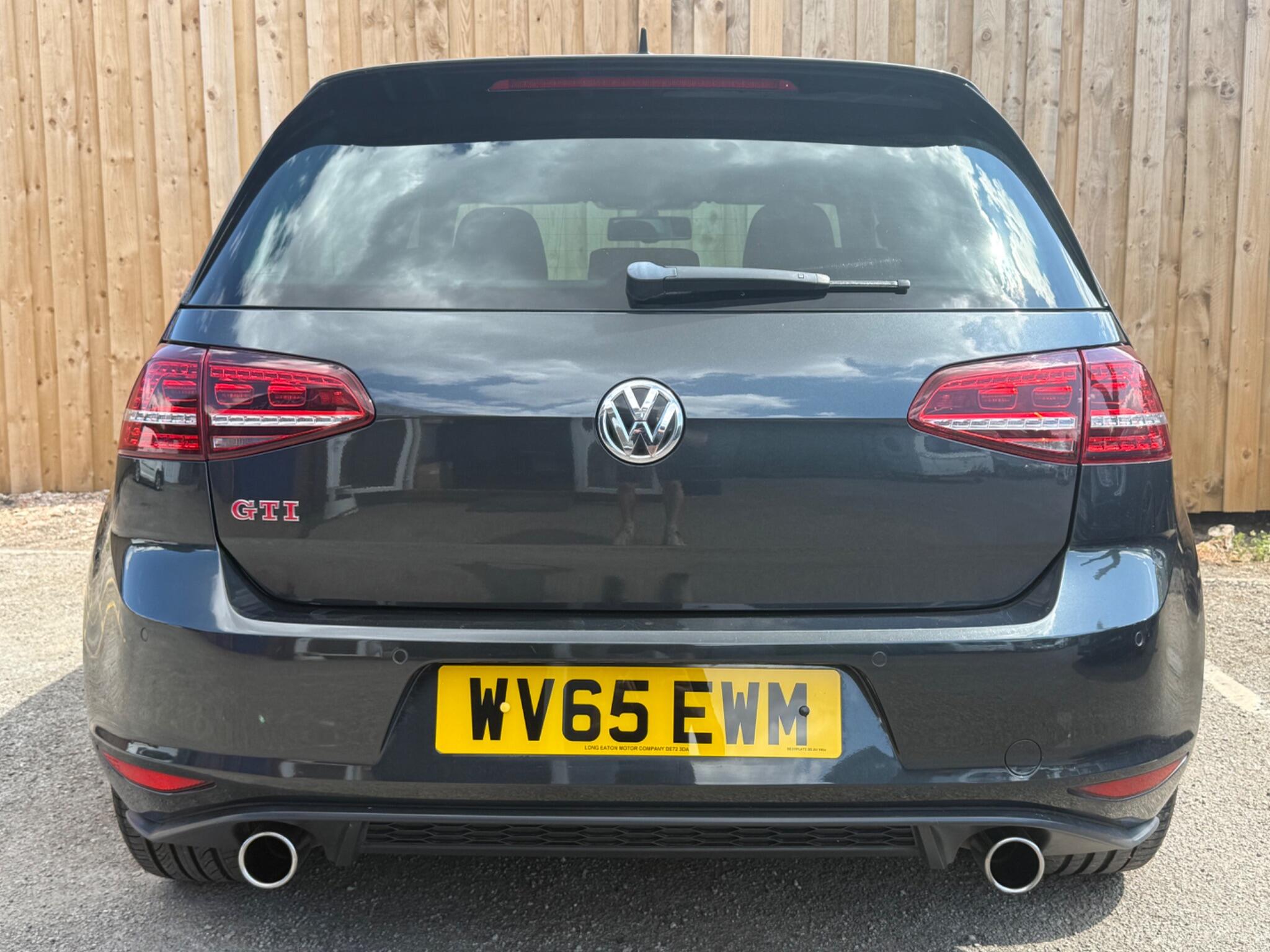 Volkswagen Golf view 11
