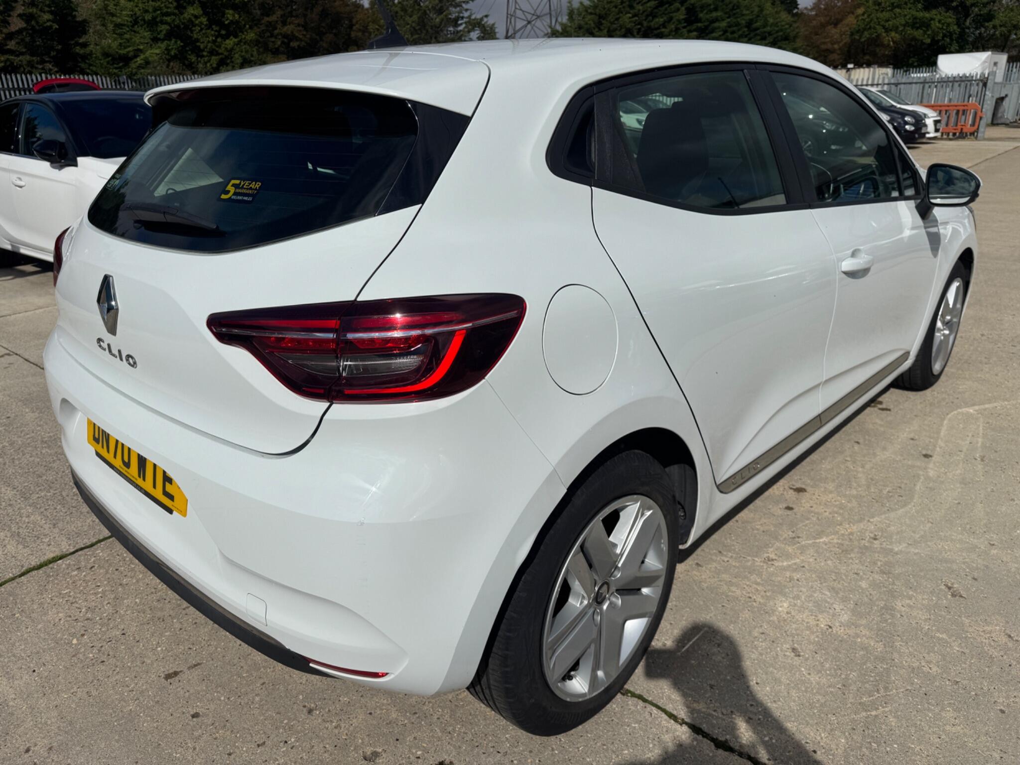 Renault Clio view 11