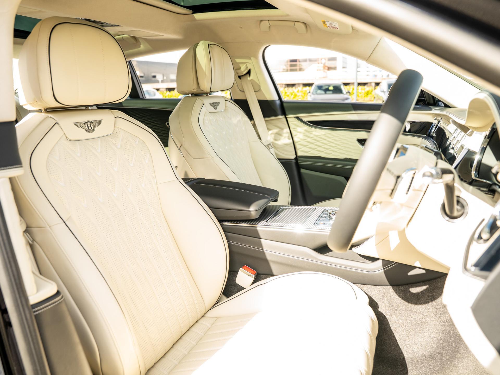Bentley Flying Spur view 20
