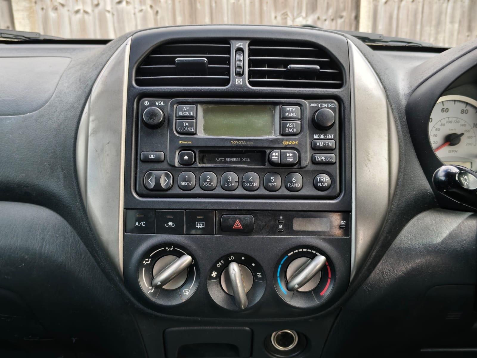 Toyota Rav4 view 19