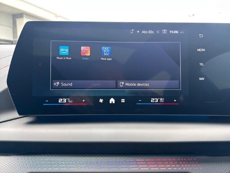 BMW 1 Series view 30