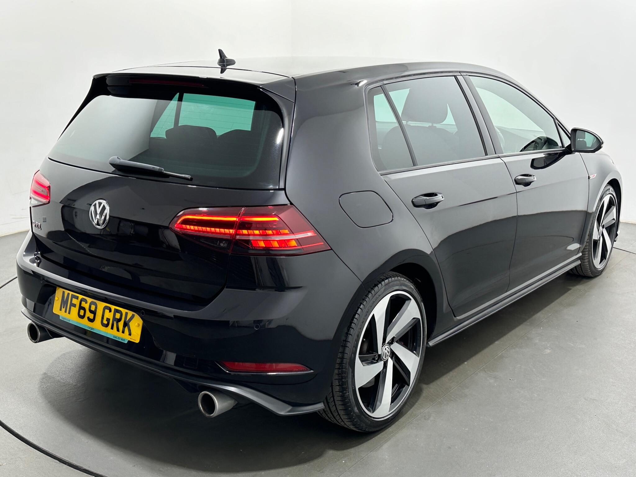 Volkswagen Golf view 52