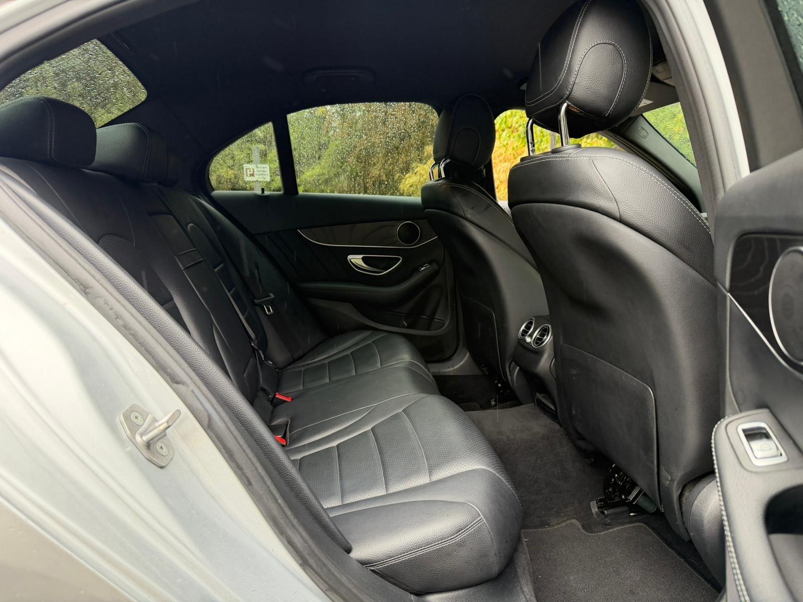 Mercedes-Benz C-Class view 11