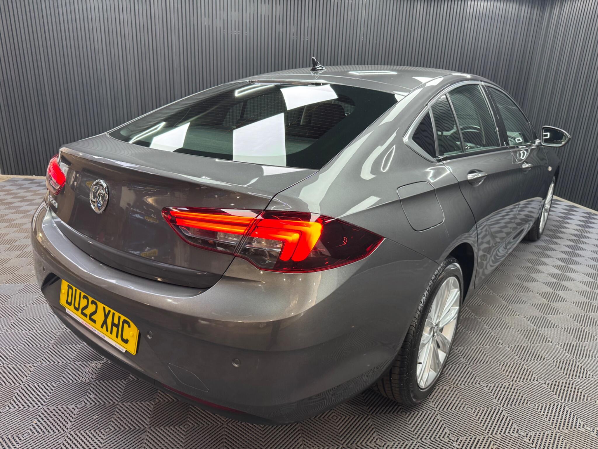 Vauxhall Insignia view 24