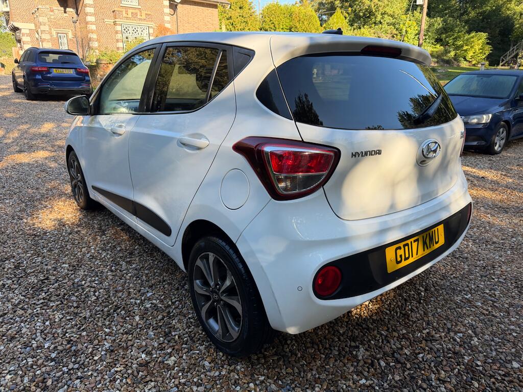 Hyundai I10 view 2