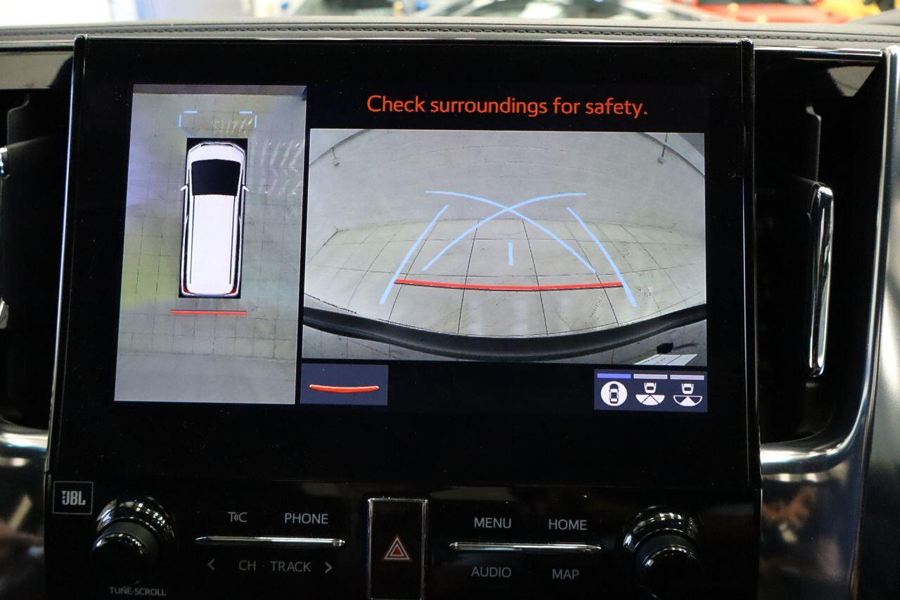 Toyota Alphard view 6