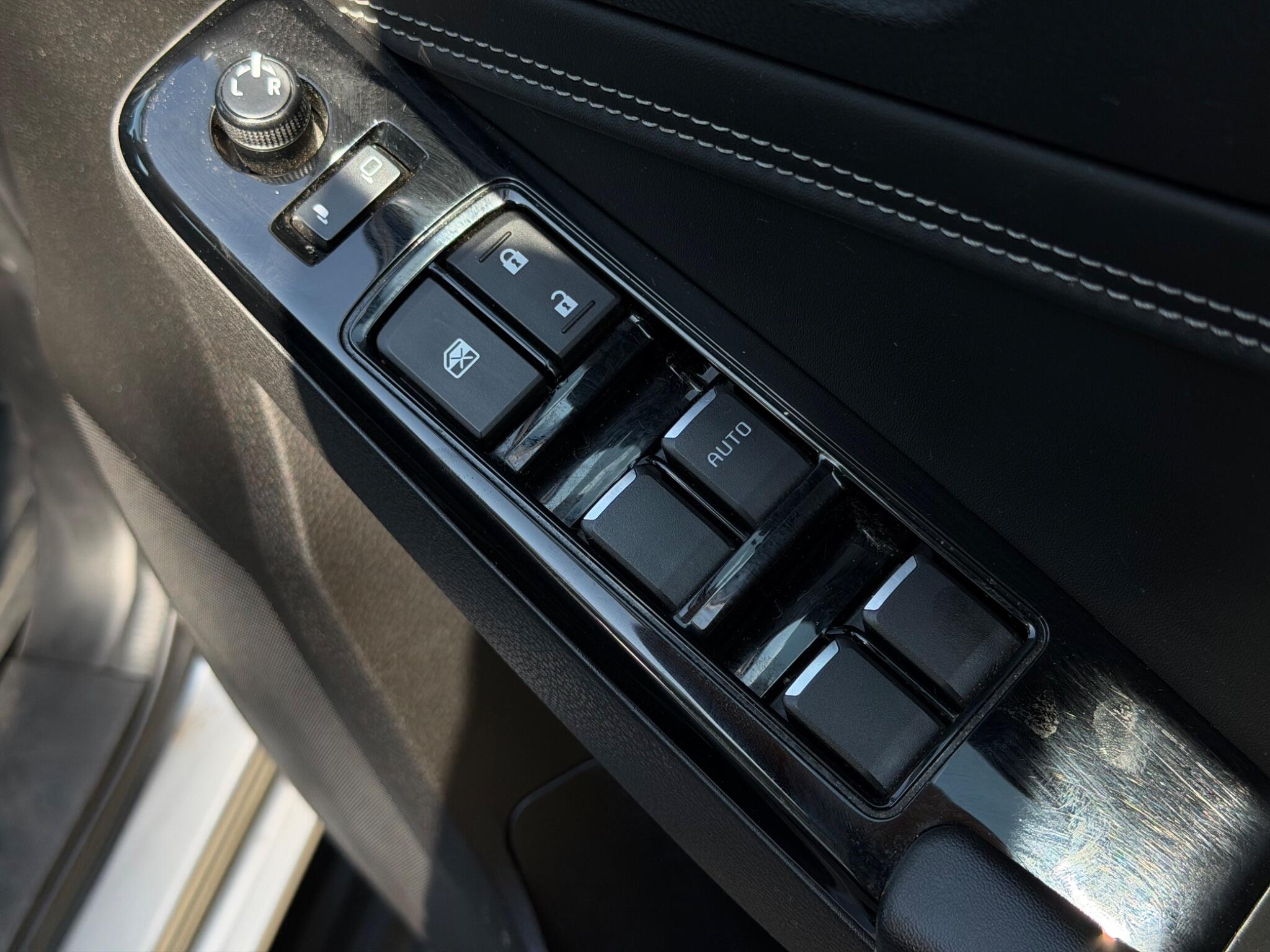 Isuzu D-Max view 16