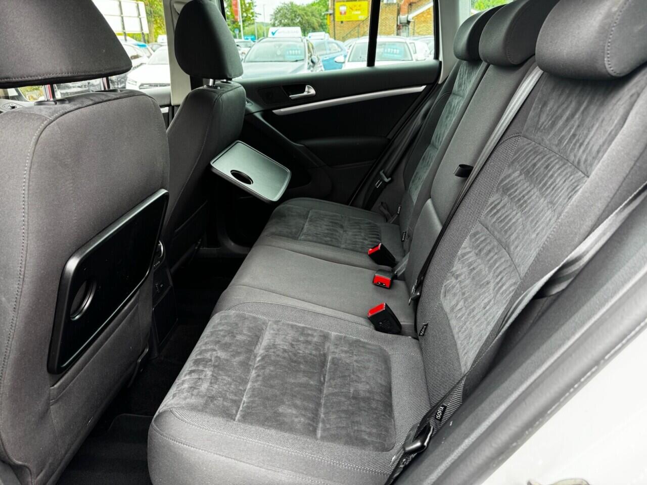 Volkswagen Tiguan view 41
