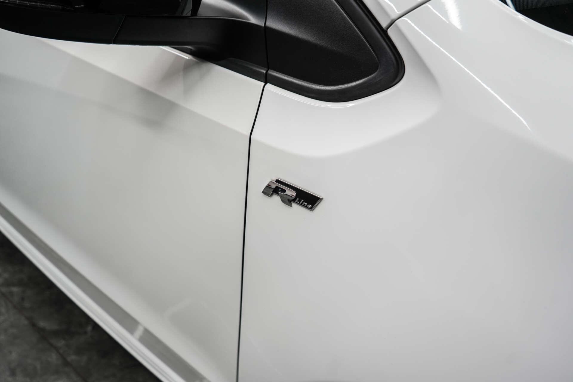 Volkswagen Up! view 8