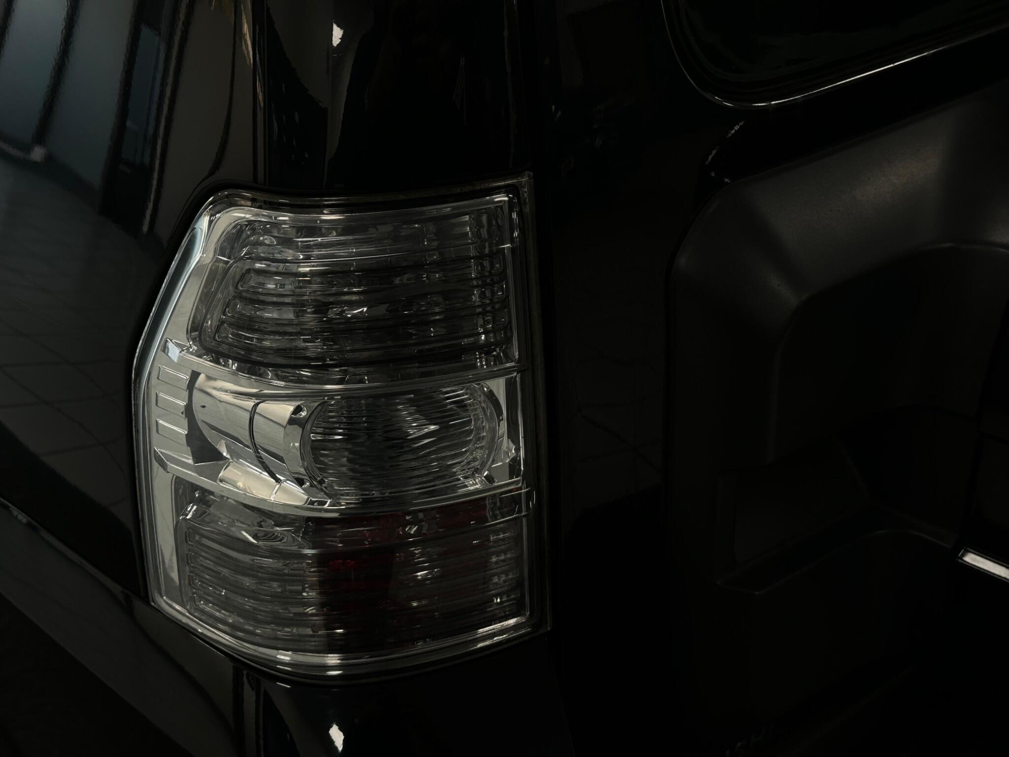 Mitsubishi Shogun view 35