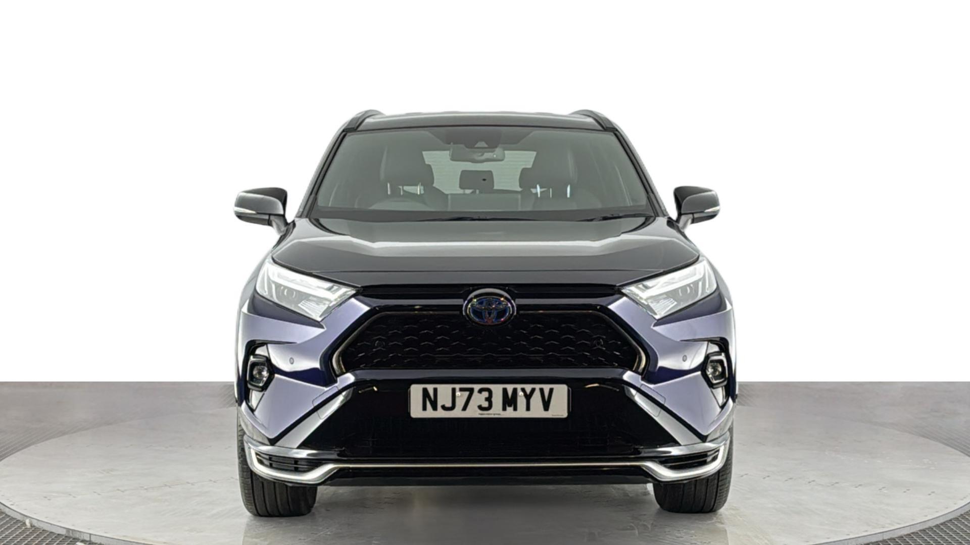 Toyota RAV4 view 8