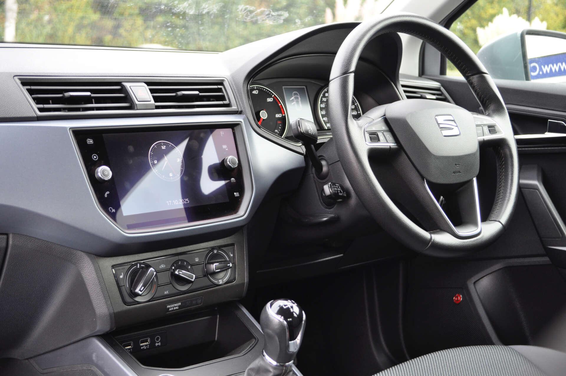 Seat Arona view 14