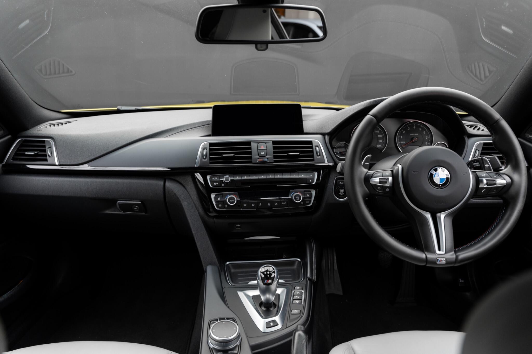 BMW M4 view 33