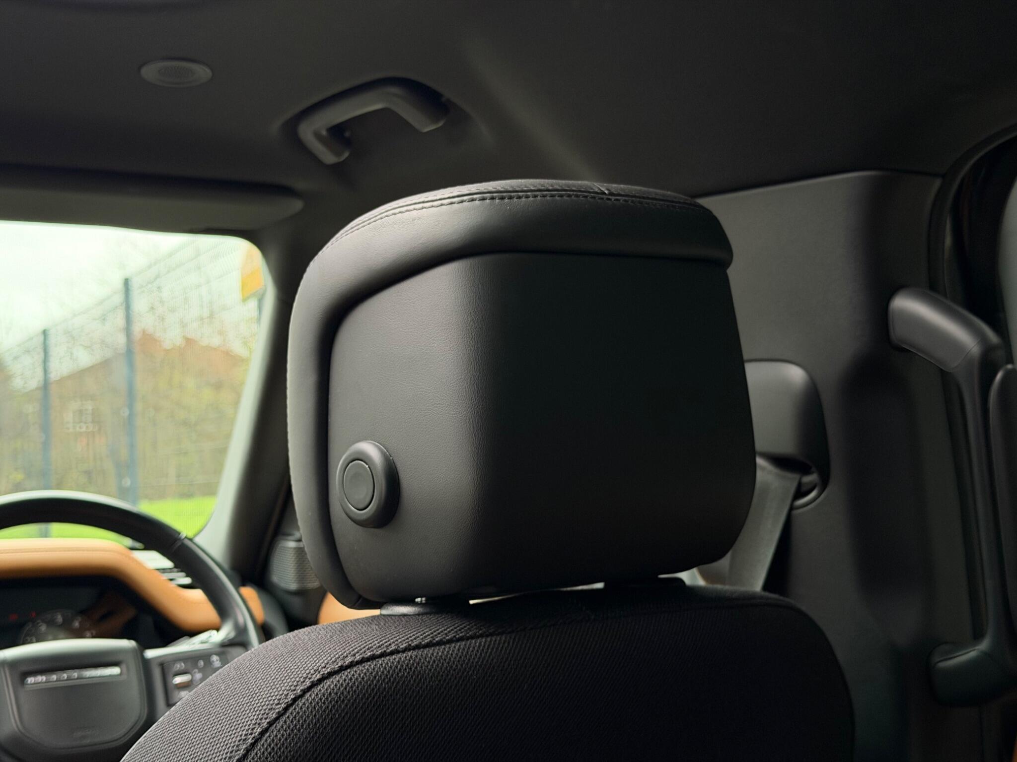 Land Rover Defender view 72