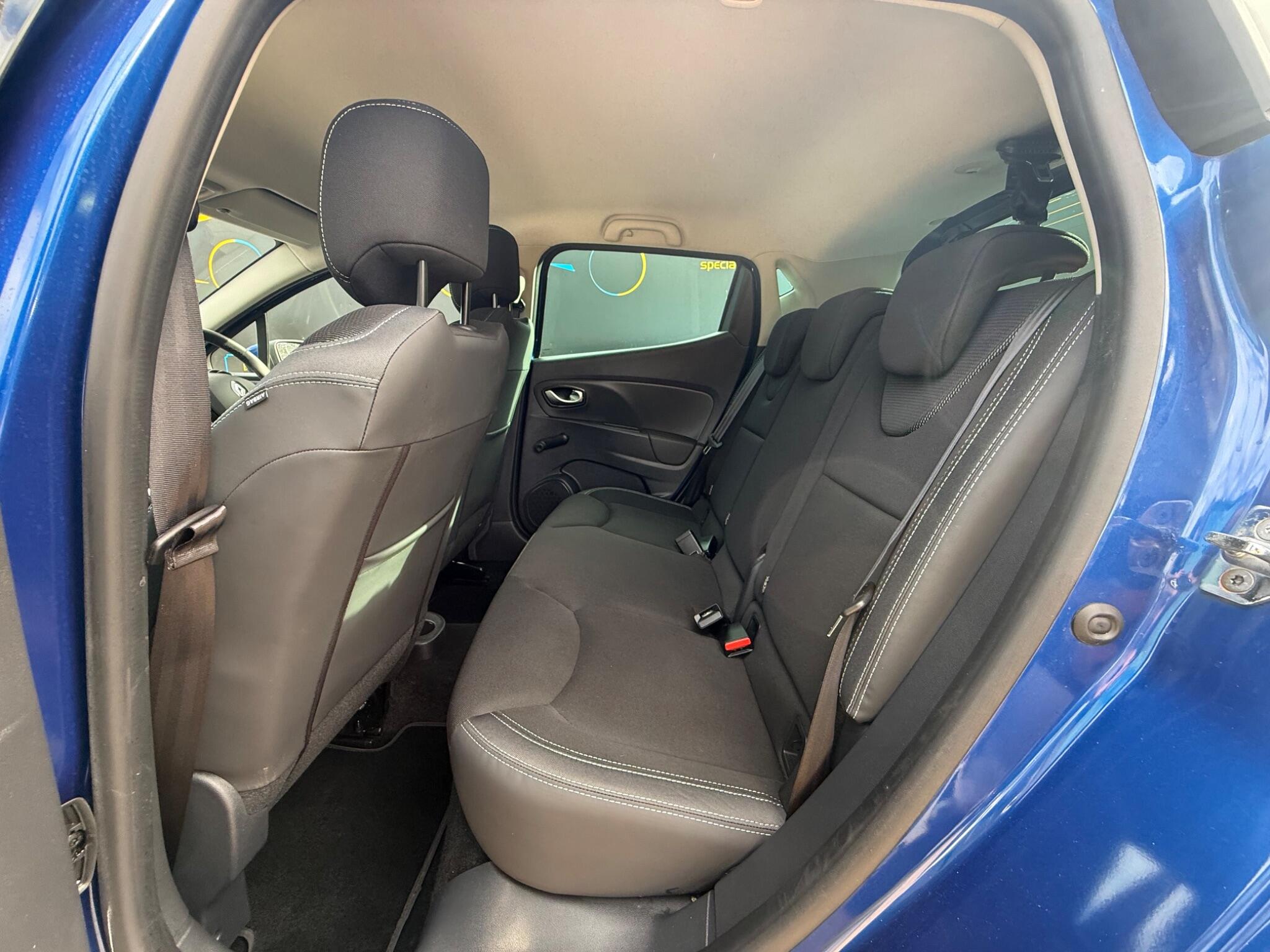Renault Clio view 26