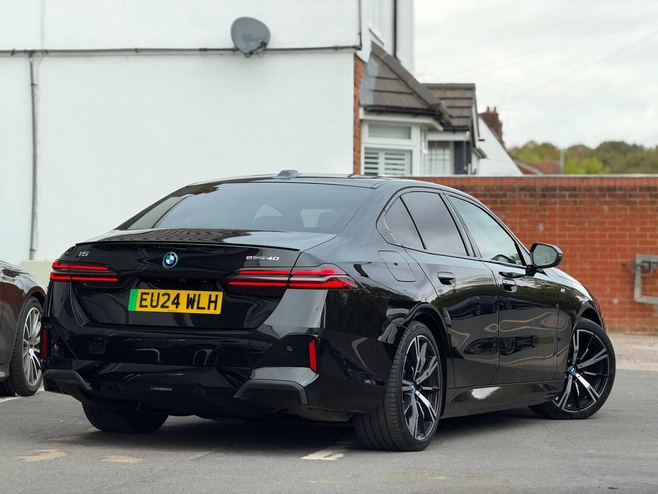 BMW i5 view 71